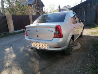 2013 Renault Logan I Рестайлинг, серый, 210000 рублей, вид 3