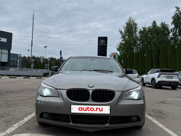 2004 BMW 5 серии 525i V (E60/E61), зелёный, 700000 рублей