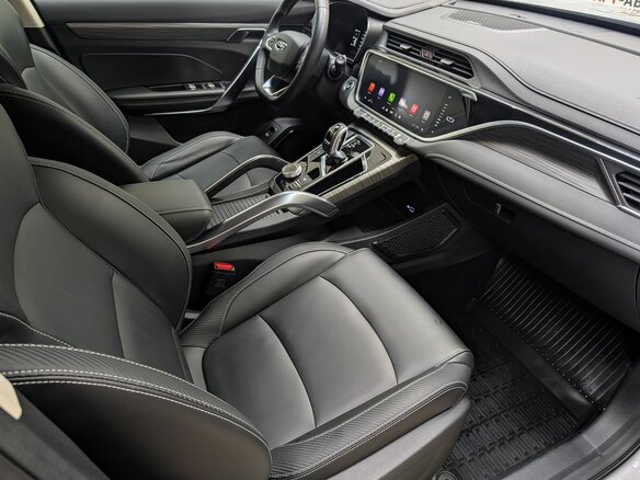 2024 Geely Atlas Pro, серебристый, 2179000 рублей - вид 17
