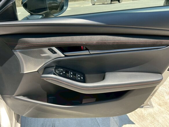 2023 Mazda 3 IV (BP), серебристый - вид 12