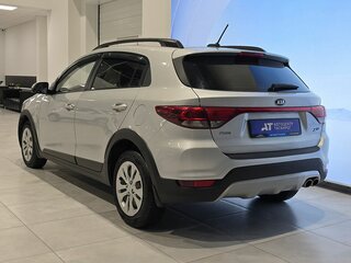 2018 Kia Rio X-Line IV, серебристый, 1549000 рублей, вид 5