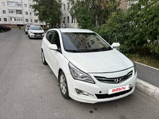 2015 Hyundai Solaris I Рестайлинг, белый, 800000 рублей, вид 2