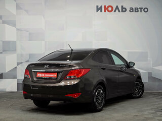 2015 Hyundai Solaris I Рестайлинг, коричневый, 990000 рублей, вид 4