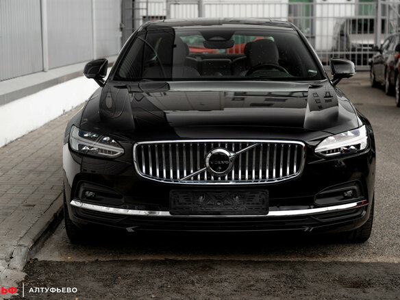 2024 Volvo S90 II Рестайлинг, чёрный - вид 1