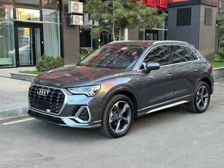2022 Audi Q3 35 TFSI II (F3), серый, 2800000 рублей, вид 1