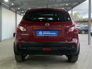 2011 Nissan Qashqai I Рестайлинг, красный, 1099000 рублей, вид 4