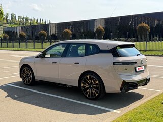 2022 BMW iX M60 I (I20), белый, 13300000 рублей, вид 2