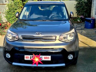 2018 Kia Soul II Рестайлинг, серебристый, 1700000 рублей, вид 3