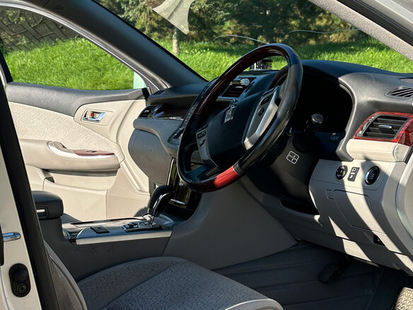 2010 Toyota Crown XIII (S200), серый, 1500000 рублей - вид 17