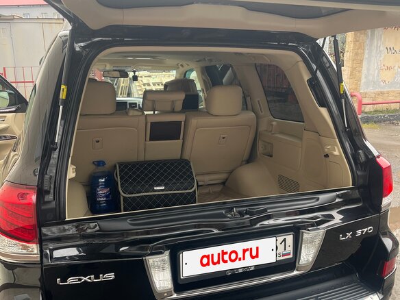 2014 Lexus LX 570 III Рестайлинг, чёрный, 5390000 рублей - вид 16