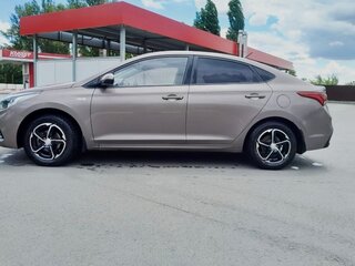 2018 Hyundai Solaris II, коричневый, 1150000 рублей, вид 2