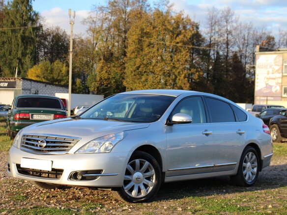 2010 Nissan Teana II (J32), серебристый, 949000 рублей