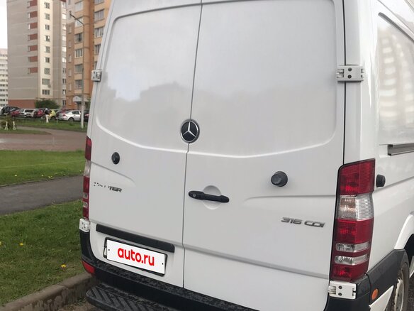 2015 Mercedes-Benz Sprinter, белый, 2500000 рублей - вид 2