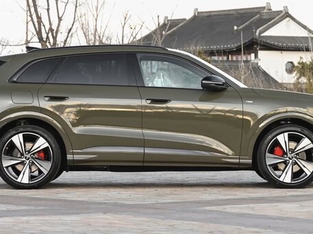 2026 Audi Q5 L III (GU), зелёный, 5900000 рублей, вид 5