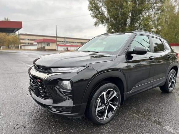 2023 Chevrolet TrailBlazer III, чёрный, 1990000 рублей - вид 5