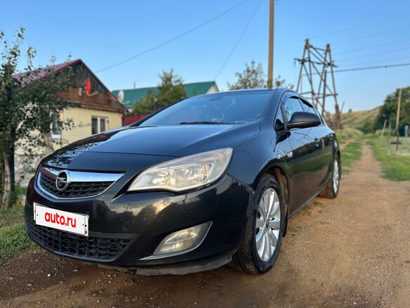 2011 Opel Astra J, чёрный, 500000 рублей - вид 3