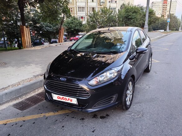2015 Ford Fiesta Mk6 Рестайлинг, чёрный, 650000 рублей - вид 1