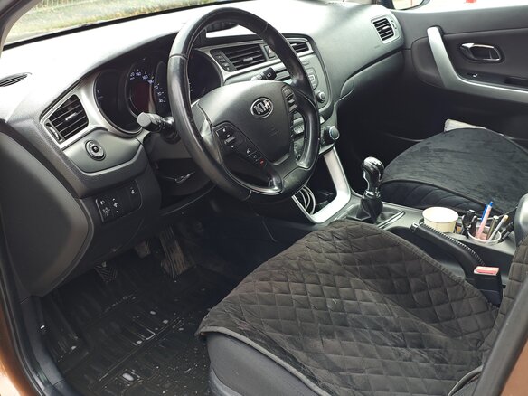 2015 Kia Ceed II Рестайлинг, коричневый, 980000 рублей - вид 12