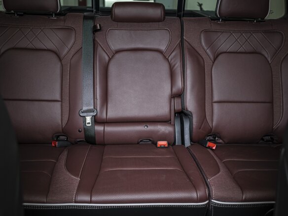 2026 Ram 1500 Crew Cab V Рестайлинг, красный - вид 25