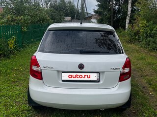 2013 Skoda Fabia II Рестайлинг, белый, 500000 рублей, вид 2