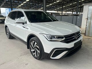 2022 Volkswagen Tiguan L II Рестайлинг (China Market), белый, 1840000 рублей, вид 3