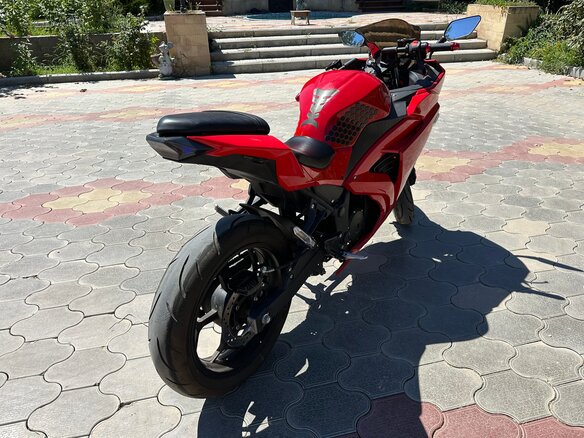 2024 Yamaha YZF-R3, красный, 310000 рублей - вид 3