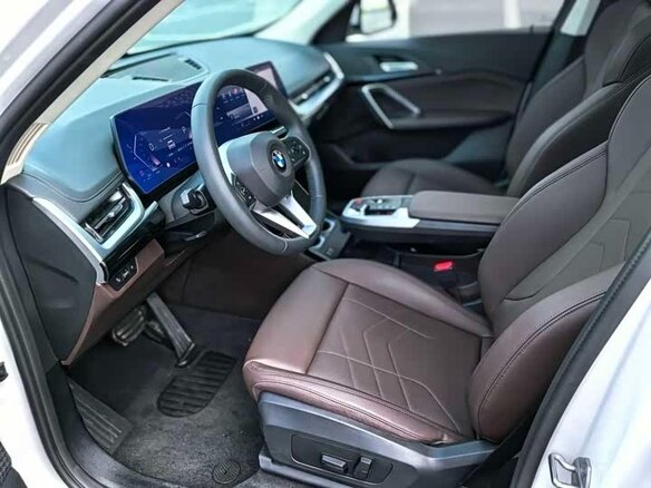 2023 BMW X1 Long 20Li sDrive III (U11/U12), белый, 3270000 рублей - вид 9
