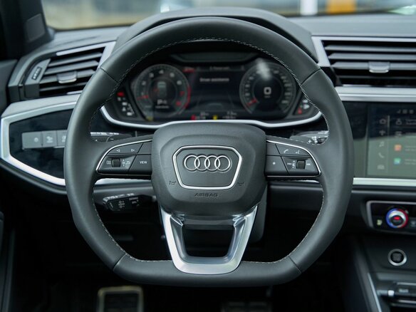 2025 Audi Q3 45 TFSI II (F3), серый, 4749900 рублей - вид 12