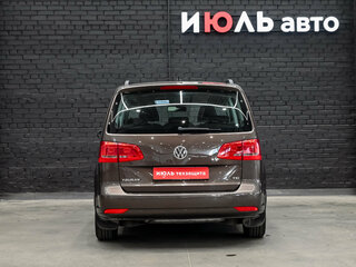 2012 Volkswagen Touran I Рестайлинг 2, коричневый, 1100000 рублей, вид 5