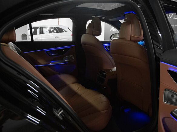 2026 Mercedes-Benz E-Класс 300 VI (W214, S214), чёрный - вид 25
