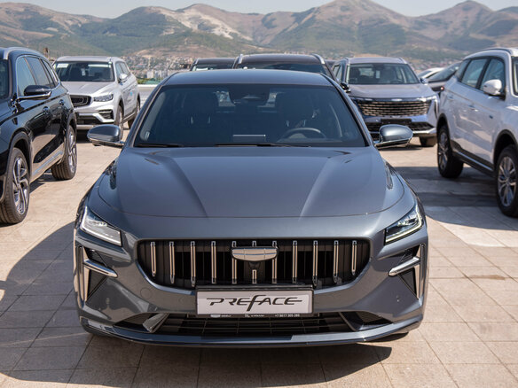 2026 Geely Preface I, серый, 3434990 рублей - вид 1