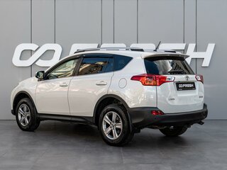 2015 Toyota RAV4 IV (XA40), белый, 1940000 рублей, вид 2
