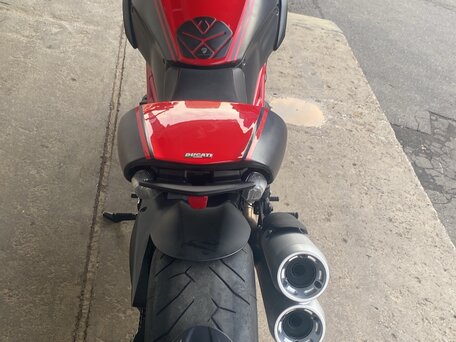 2012 Ducati Diavel Carbon, красный, 980000 рублей, вид 3