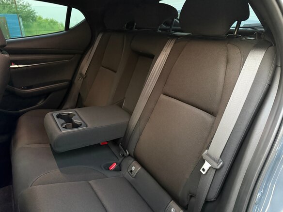 2019 Mazda 3 IV (BP), серый, 1600000 рублей - вид 17