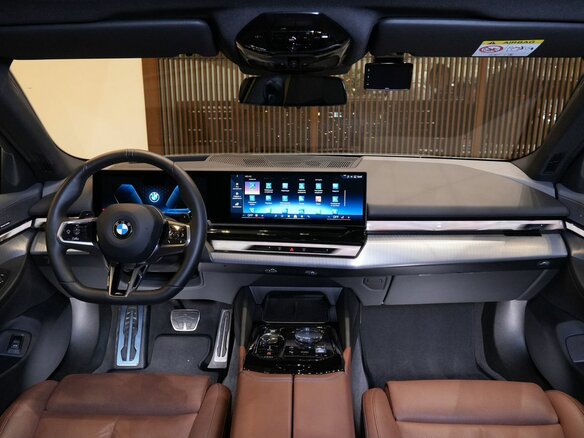 2024 BMW 5 серии 530i xDrive VIII (G60/G61/G68), серый - вид 18