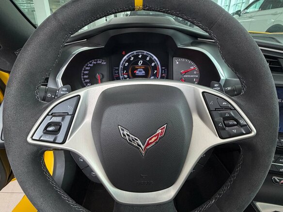 2014 Chevrolet Corvette Stingray C7, жёлтый, 6490000 рублей - вид 20