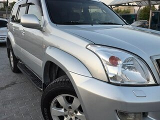 2008 Toyota Land Cruiser Prado 5-speed 120 Series Рестайлинг, серебристый, 2500000 рублей, вид 2