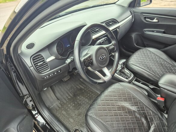 2019 Kia Rio IV, чёрный - вид 9