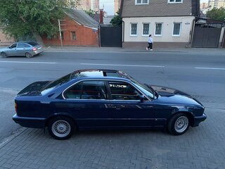 1990 BMW 5 серии 520i III (E34), синий, 350000 рублей, вид 2