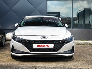2021 Hyundai Avante VII, белый, 1750000 рублей, вид 2