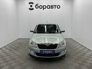2011 Skoda Fabia II Рестайлинг, зелёный, 790000 рублей, вид 2