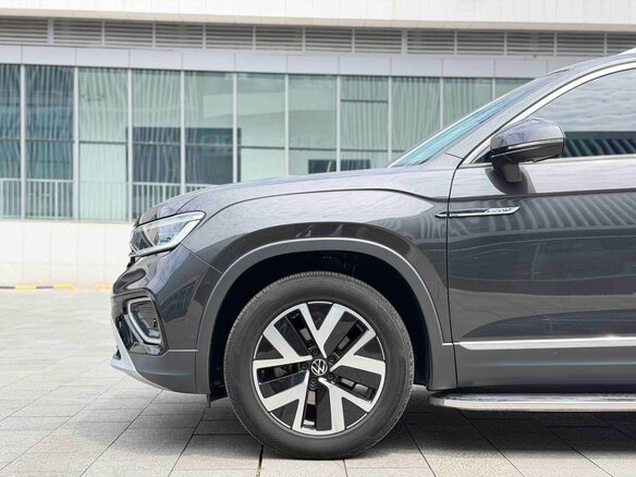 2022 Volkswagen Tayron I Рестайлинг, чёрный, 2285000 рублей - вид 18
