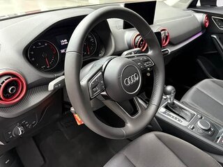 2019 Audi Q2 L I, серый, 1570000 рублей, вид 5
