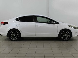 2017 Kia Cerato III Рестайлинг (Classic), белый, 1350000 рублей, вид 5