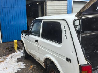 2002 Lada (ВАЗ) 2121 (4x4) I Рестайлинг, белый, 230000 рублей, вид 4
