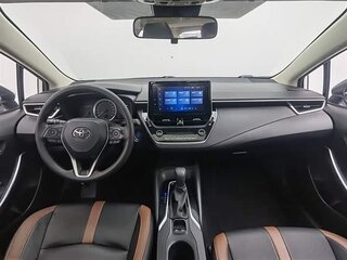 2021 Toyota Corolla XII (E210), белый, 1670000 рублей, вид 2
