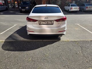 2017 Hyundai Elantra VI (AD), белый, 1650000 рублей, вид 5