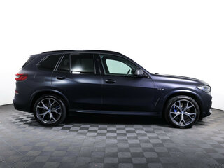 2022 BMW X5 45e IV (G05/G18), чёрный, 6470000 рублей, вид 4