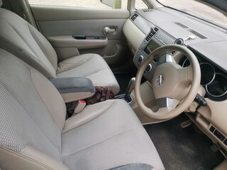 2004 Nissan Tiida I, серый, 390000 рублей, вид 5