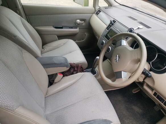 2004 Nissan Tiida I, серый, 390000 рублей - вид 4